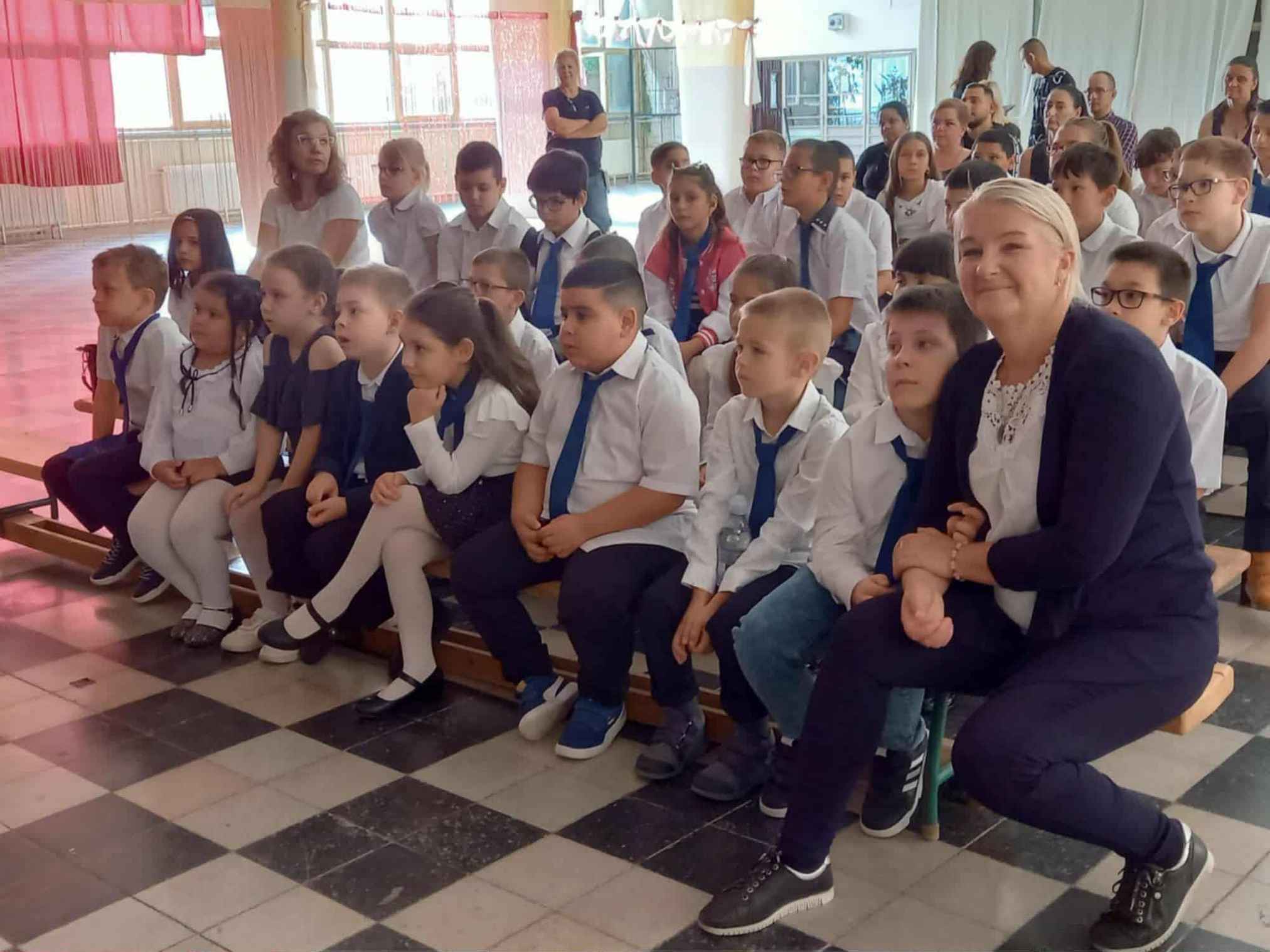 Évnyitó a Nebuló suliban