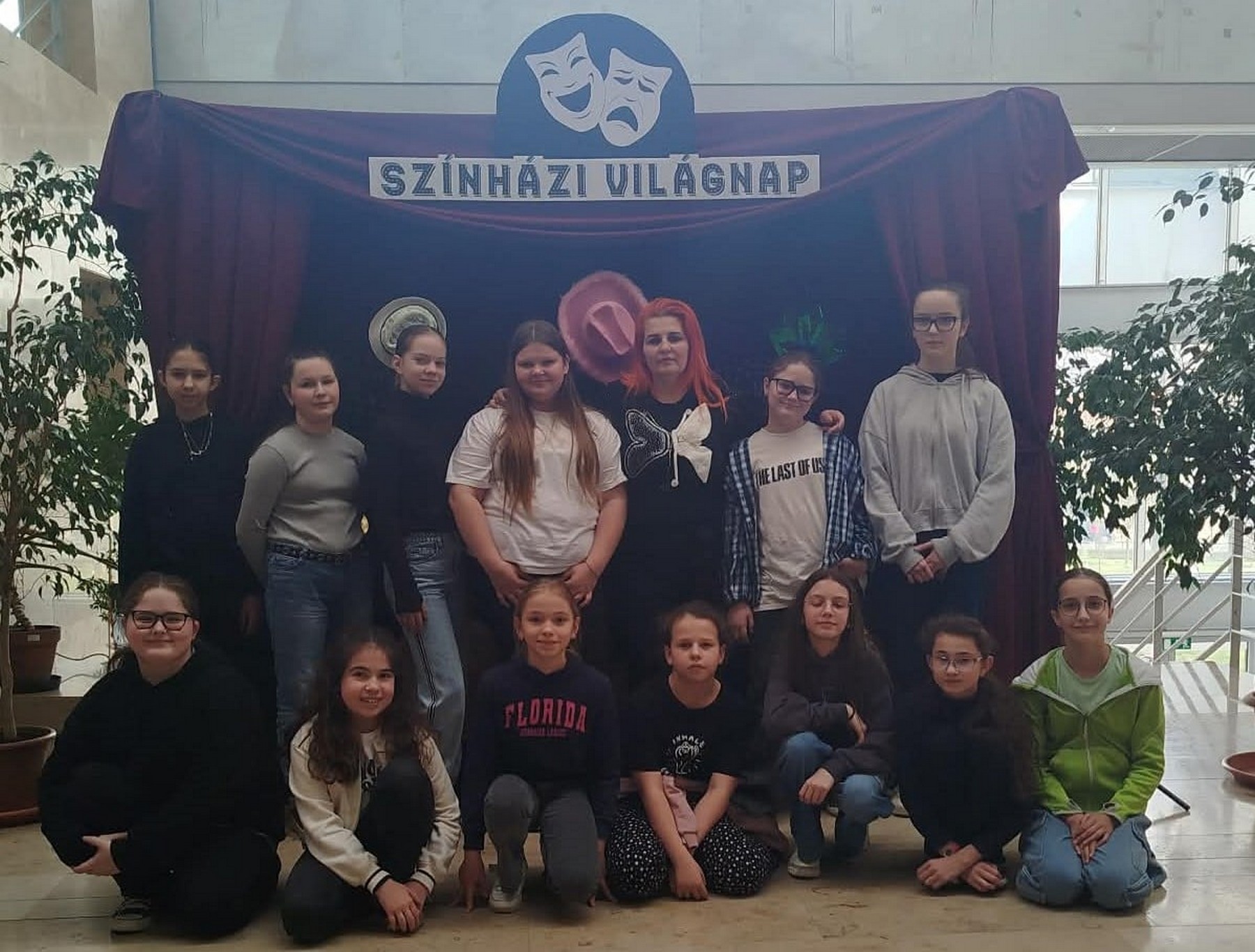 Kulisszajáráson az Élménysuli ötödikesei - LMA Nyírbátor