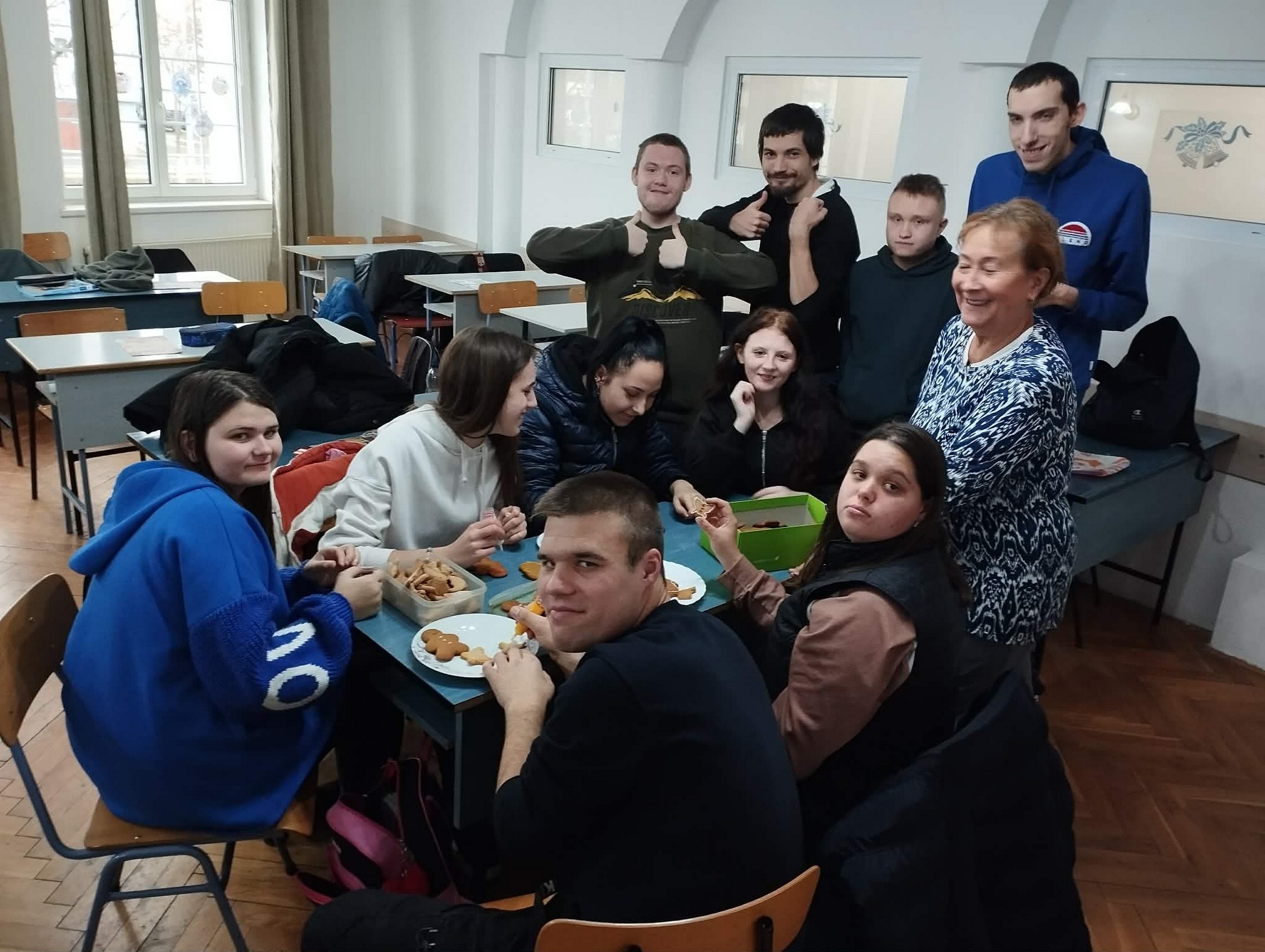 Mézeskalács készítés közösen - MIOK József Nádor Iskola