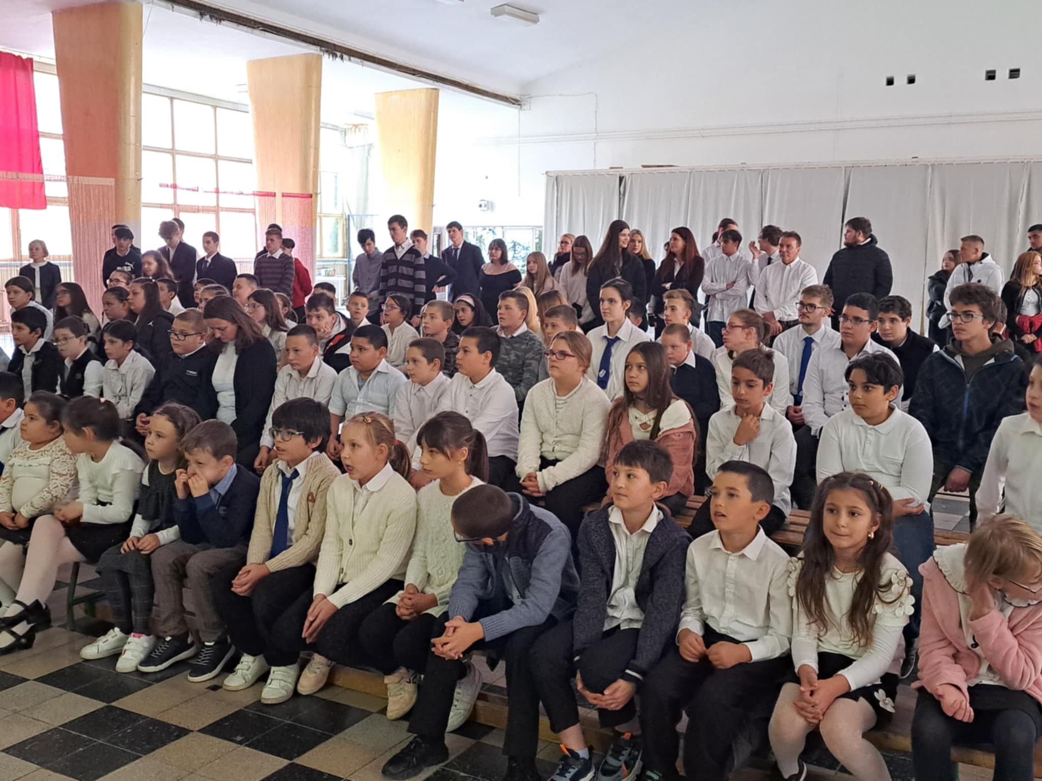  Október 23-i ünnepség a Nebulo suliban