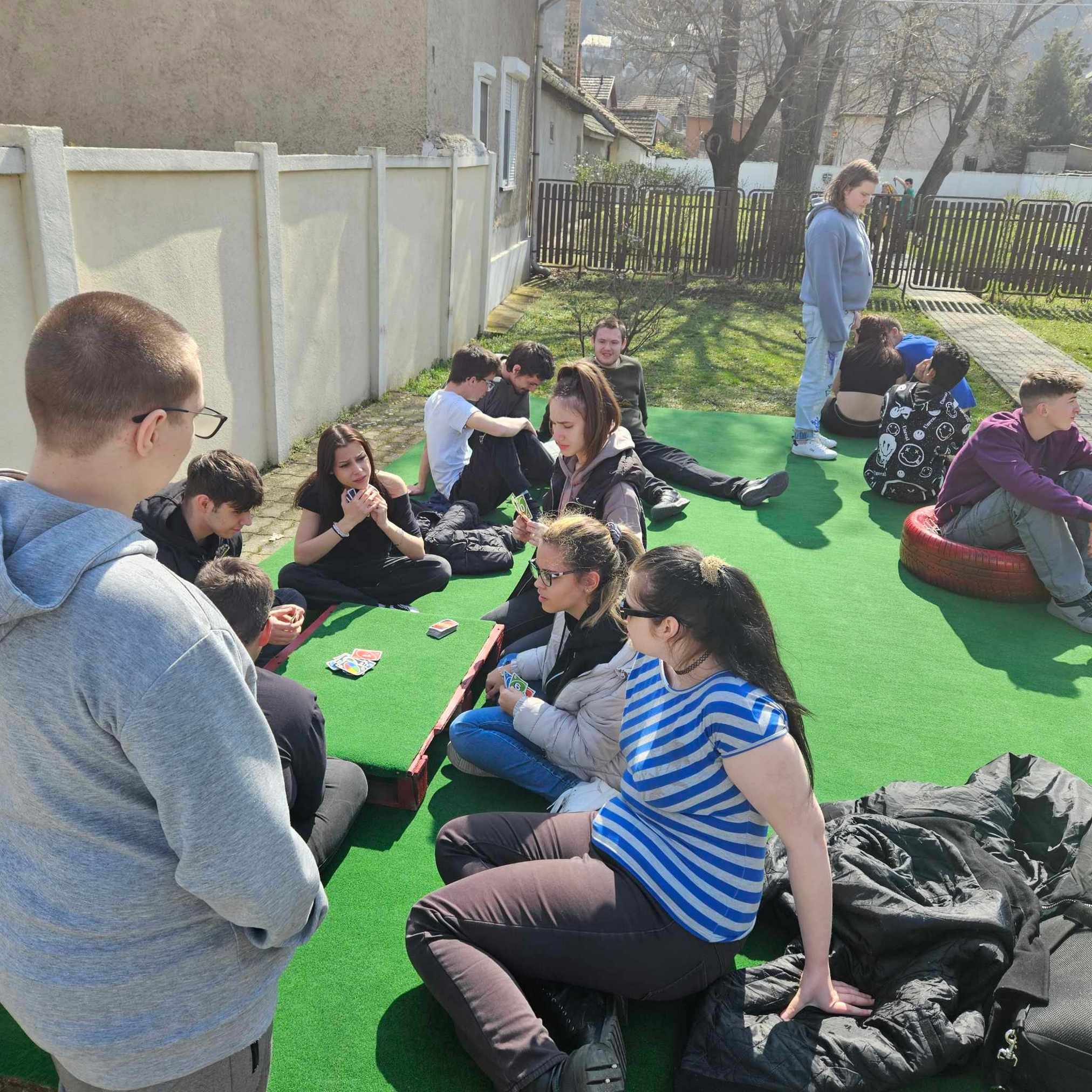 Elkészült a kültéri közösségi terünk - MIOK József Nádor Iskola Miskolc