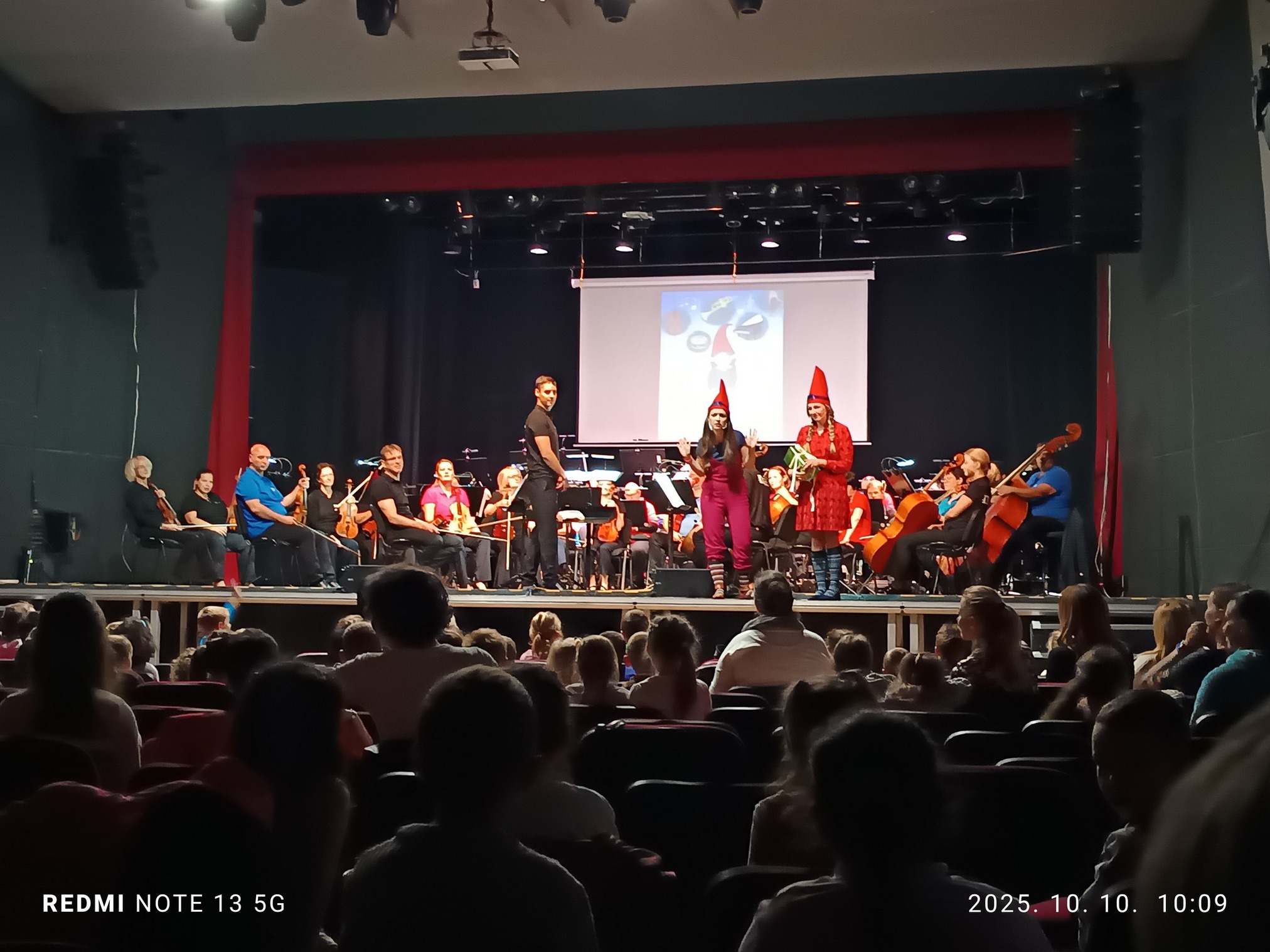 ZenDülő - Szimfonikus kalandozások a Nebuló suliban